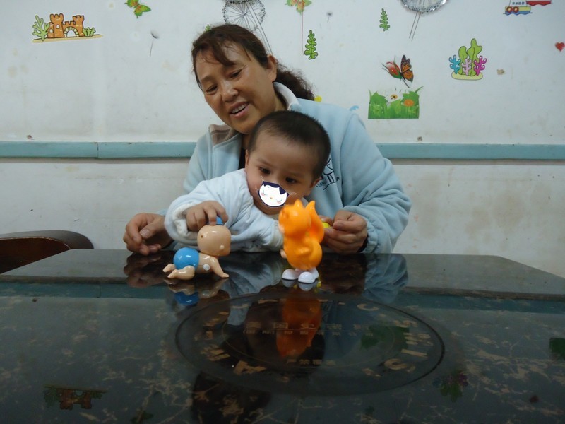 刚进家庭的潘祥斌.jpg 刚进家庭的潘祥斌.jpg