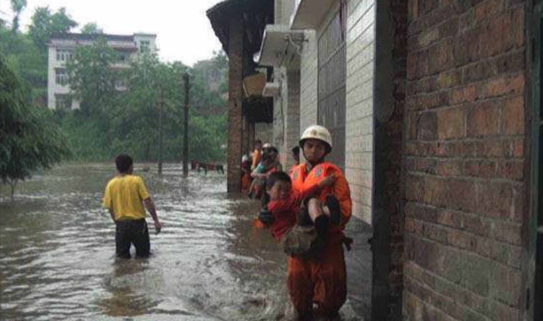 “童心为爱 益起救灾”